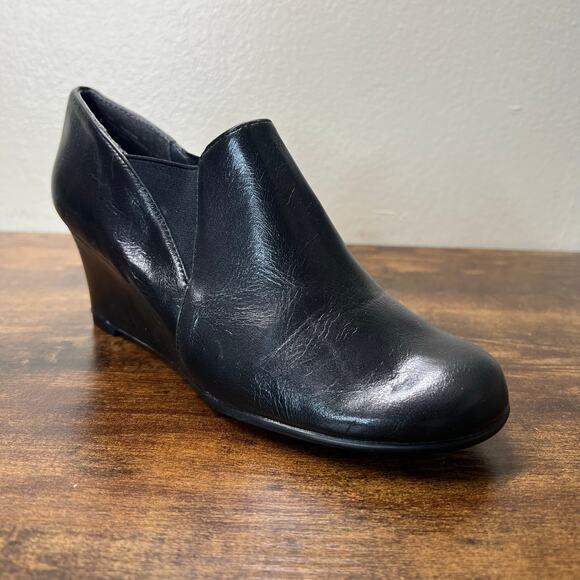 Aerosoles Sundown Wedge Boots 7 Womens Black Leather Ankle Booties Slip On New - Picture 3 of 10